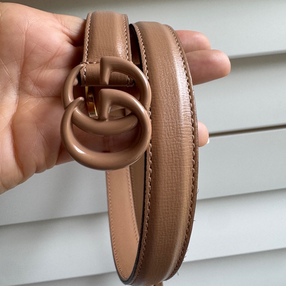 Gucci classic GG: Azalea Calfskin Enamel Monochrome Double G 20mm Belt - Camelia